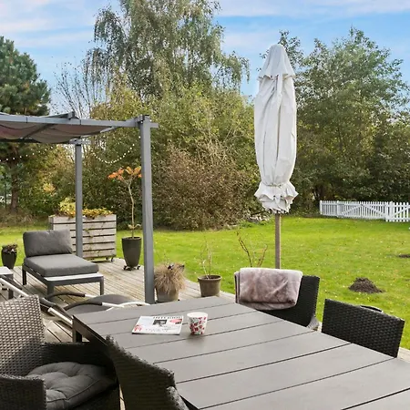 In With Kitchen Holiday home Gedser
