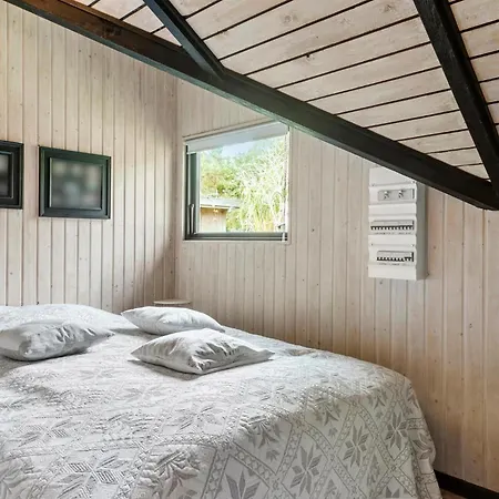 Beautiful In With Wifi Holiday home